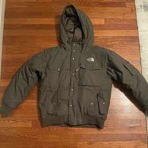 North Face Men’s Bomber Jacket- Green